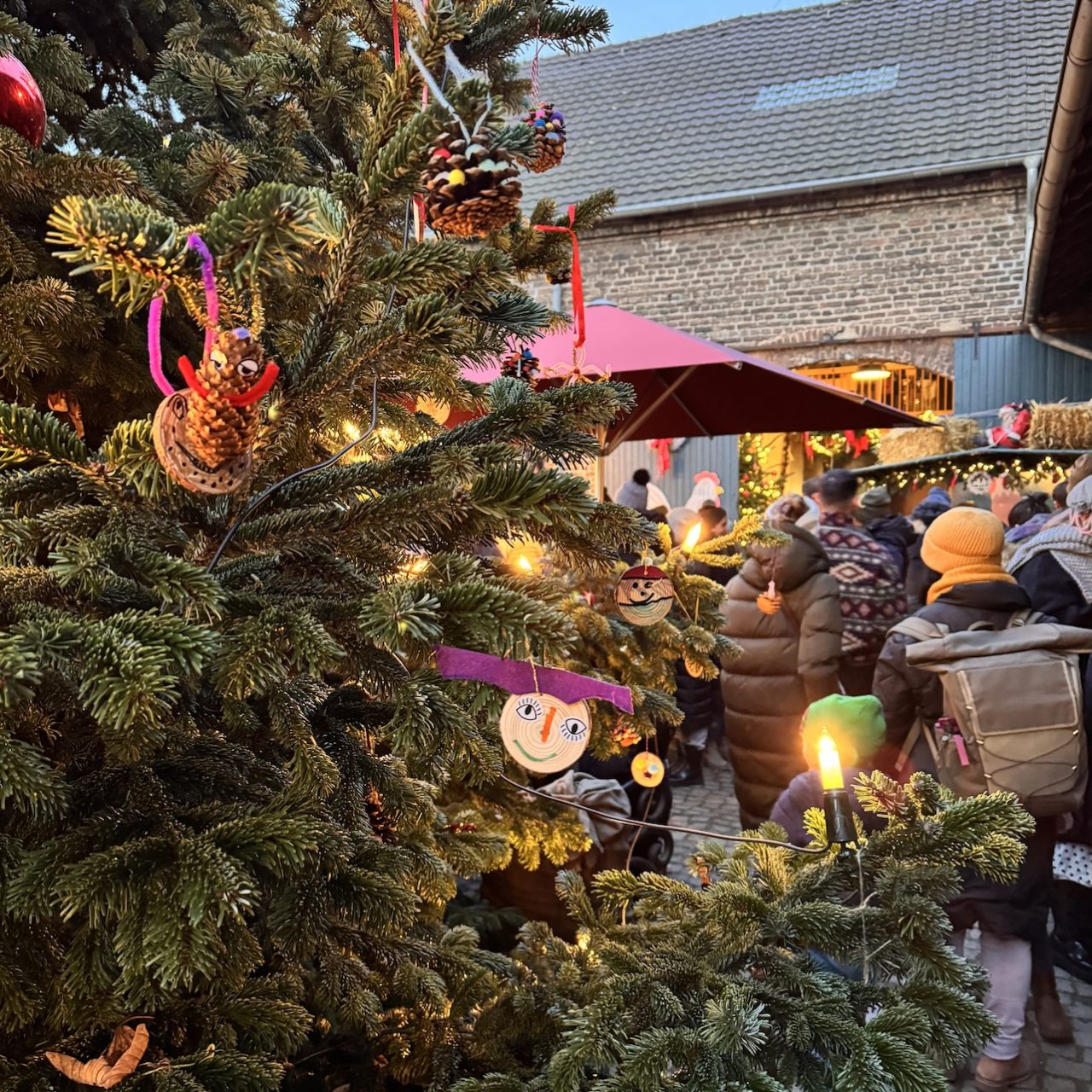 Weihnachtsbaumschmücken 2025 00100